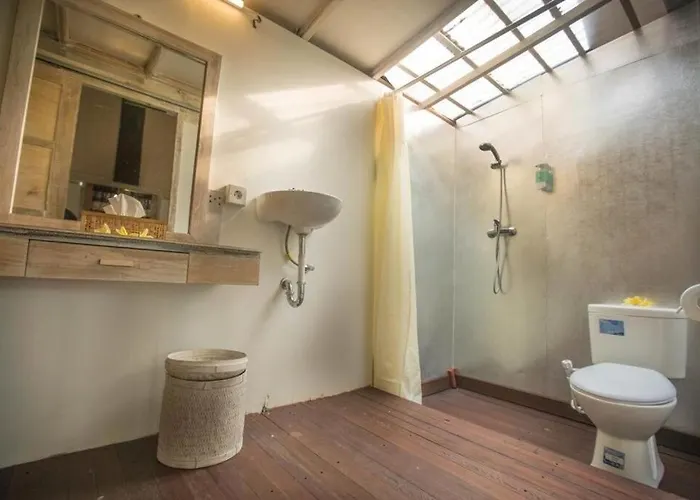 5br Pvt Pool Wooden House Near By Ilys C Ubud