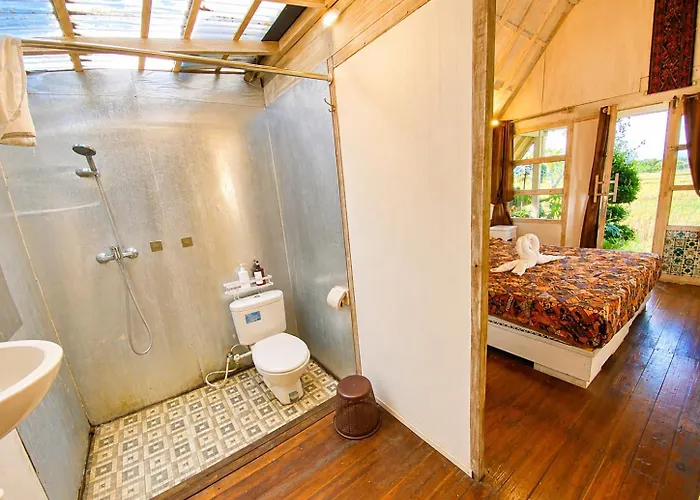 5br Pvt Pool Wooden House Near By Ilys C * Ubud